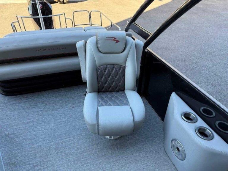 2022 Bennington 26LXSBA - ESP - Tower - Blackout US-ETWM1253B222 [photo 21]